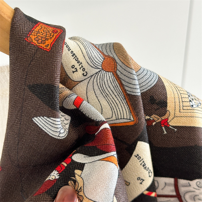 Two Faced Print Scarf 65CM Sca - đánh giá và giá Luxury Bags Hong Kong