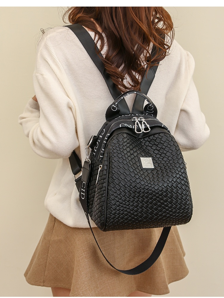 Luxury Weaving Women's Backpac - đánh giá và giá Luxury Bags Hong Kong
